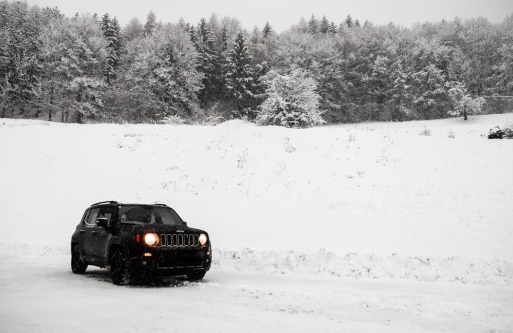 Ben je verzekerd met zomerbanden bij sneeuw in Duitsland tijdens de wintersport 2026?