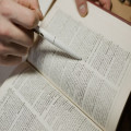 Verlaagt of verlaagd: spelling en gebruik in financiële teksten
